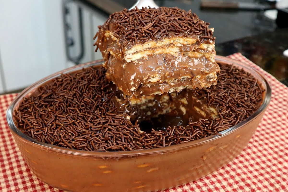 Receita de Pavê de Chocolate - Receitas Online